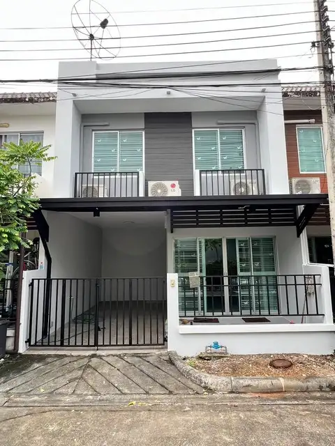ให้เช่าทาวน์โฮม 2 ชั้น อารียา คัลเลอร์ พรีเมียม ลาดปลาเค้า เกษตร-นวมินทร์ รามอินทรา ต้นซอยไม่มีบ้านตรงข้าม