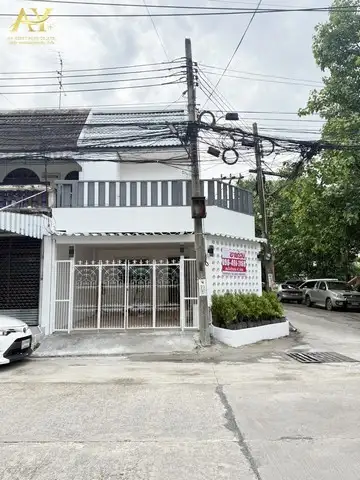 โอกาสของคนอยากมีบ้าน ความสุขครั้งใหม่ ทาวน์เฮ้าส์หลังมุม ขนาด 27ตารางวา เสนาวิลล่า 84 (แฮปปี้แลนด์-บางกะปิ) รีโนเวทใหม่ทั้งหลัง สวยตาแตก